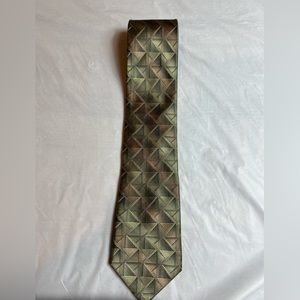 Mens Triangle Print Tie made by Joseph & Feiss